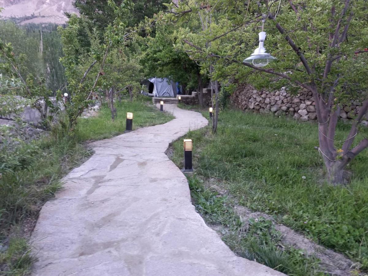 Grapes Garden Resort Hunza Karimabad  Bagian luar foto